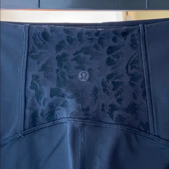 HP🎉 Lululemon Meant To Move Tight (25") in Black - Picture 5 of 10